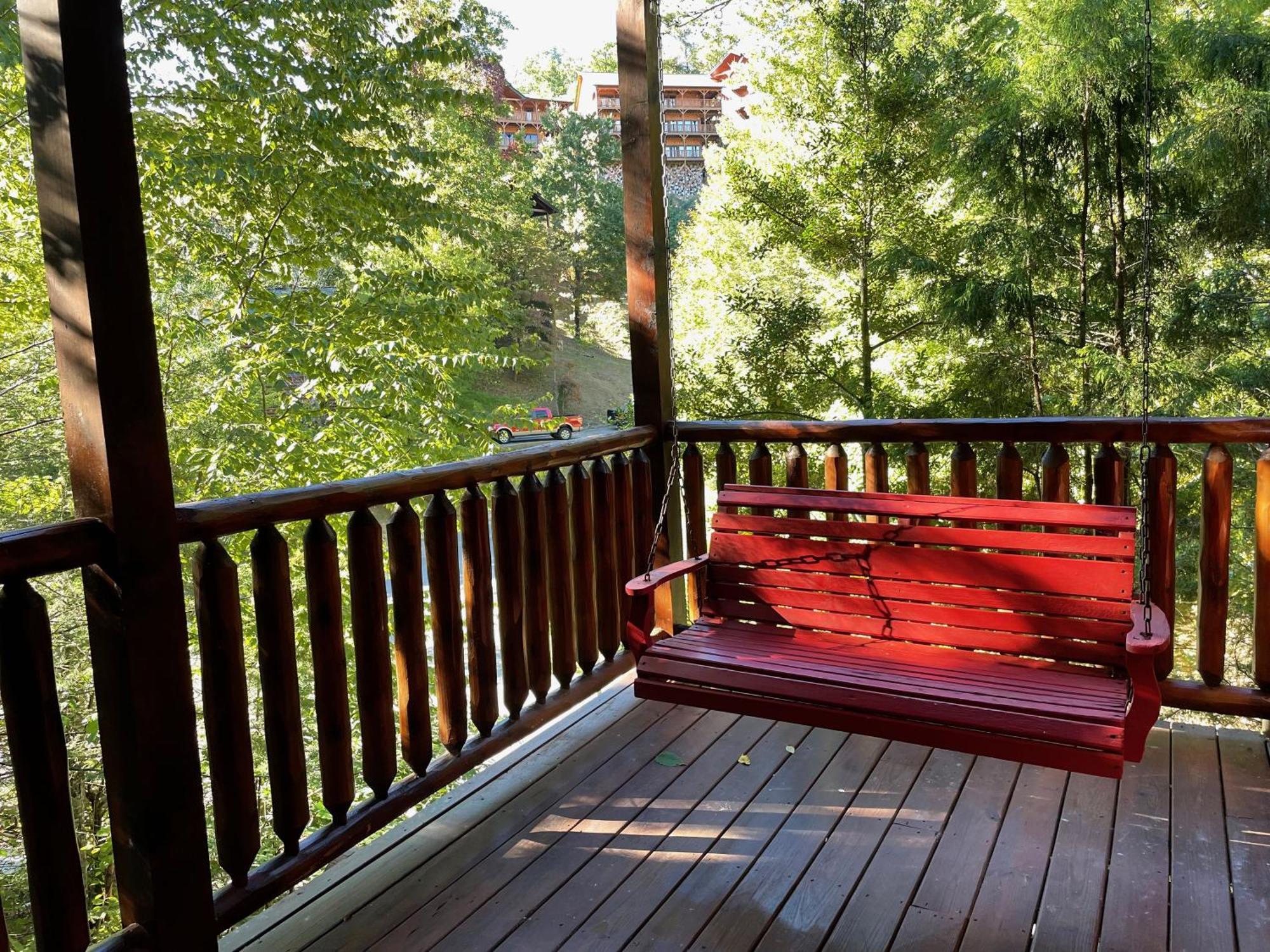Spacious Resort Log Cabin, Easy Drive, Hot Tub, Arcade Gameroom, Mountain Vibe Gatlinburg Exterior foto